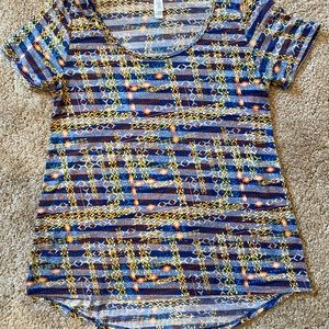 LuLaRoe T shirt